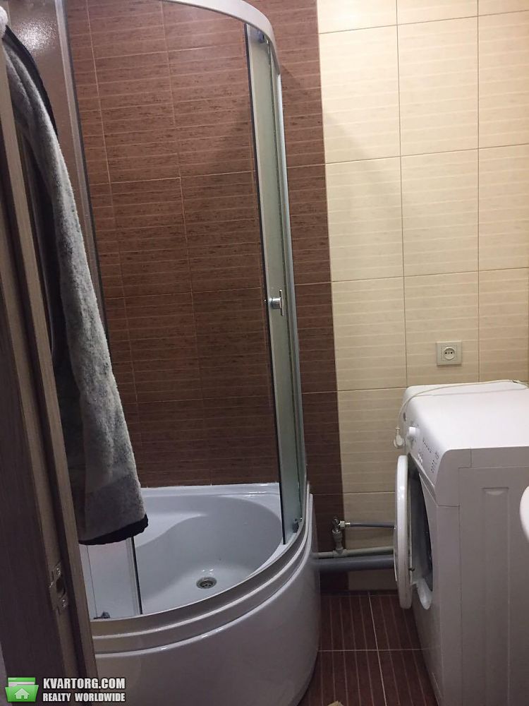 Rent out 2-room apartment. Киев,  Тростянецкая — photo 8
