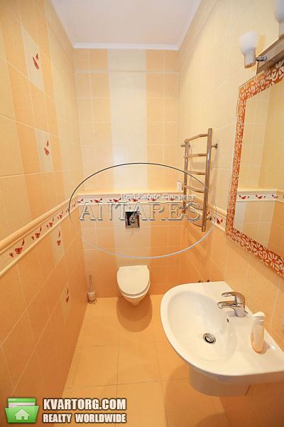 Rent out 3-room apartment. Киев, Щорса — photo 9