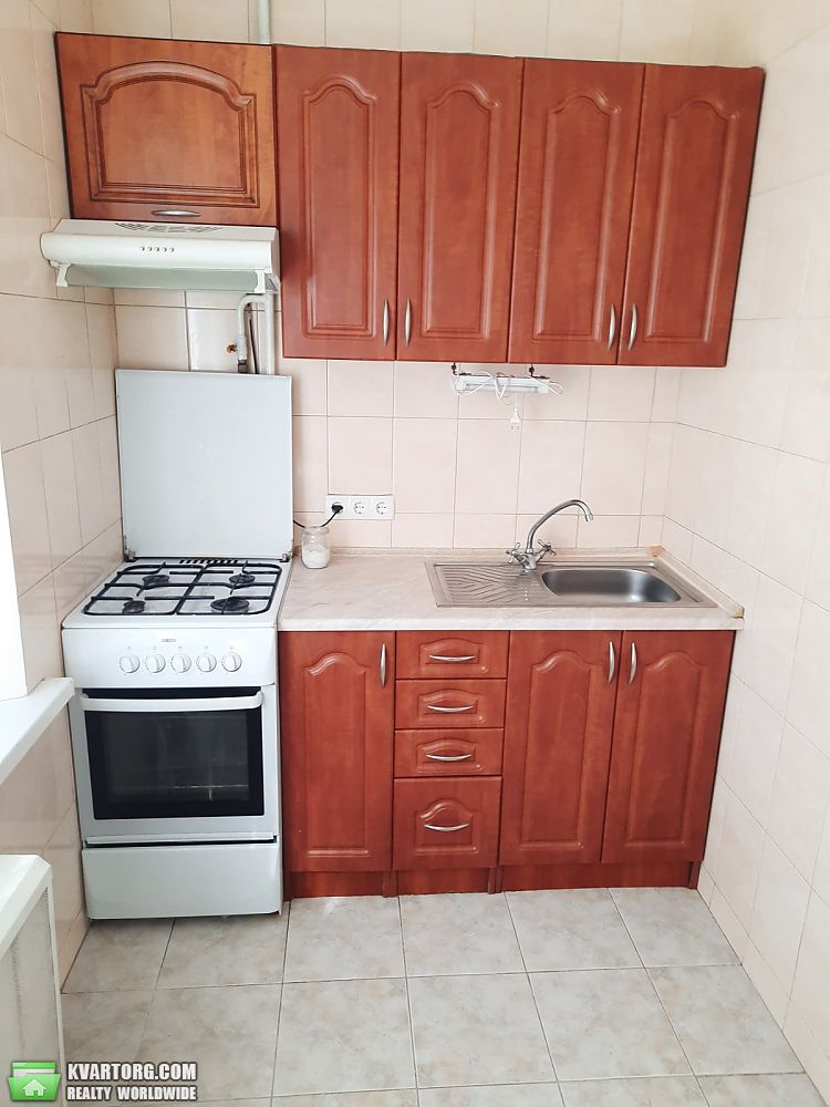 Rent out 1-room apartment. Киев, Радужная — photo 7