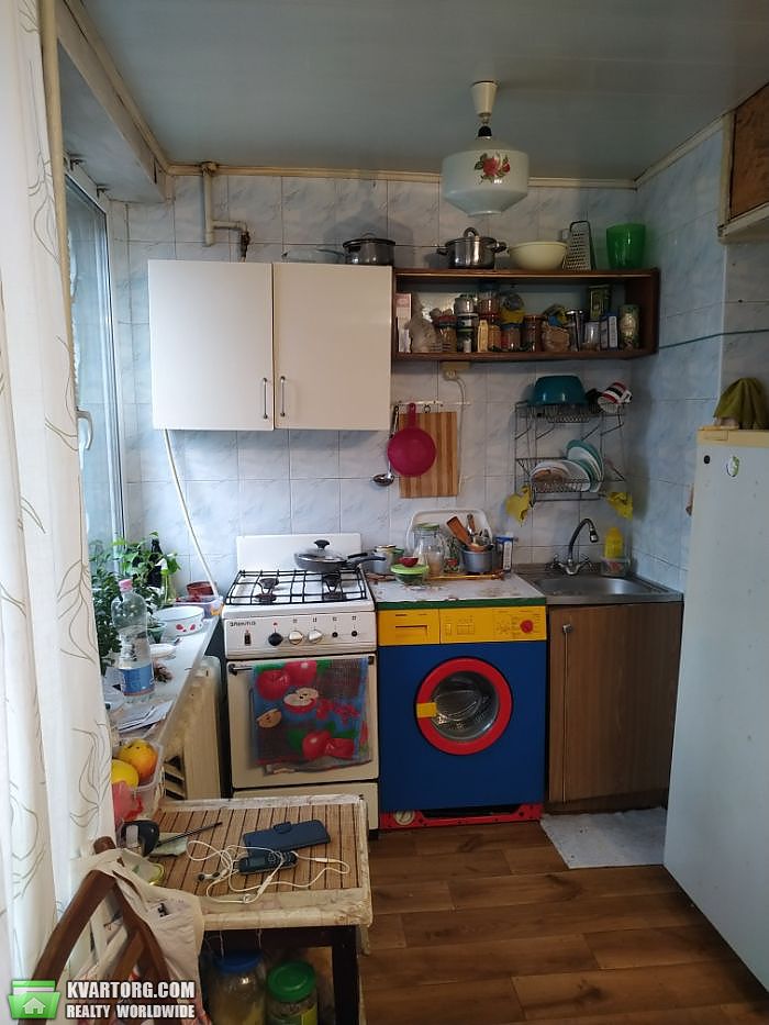 Sell 1-room apartment. Киев,  Зодчих — photo 1
