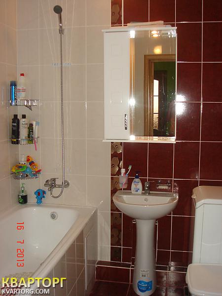 Sell 2-room apartment. Киев,  Воскресенская — photo 2