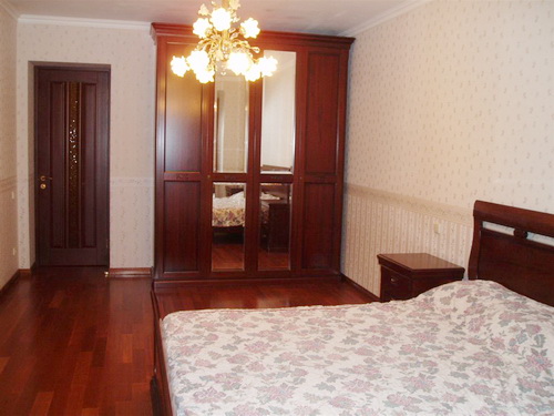 Rent out 3-room apartment. Киев,  Никольско-Ботаническая — photo 5