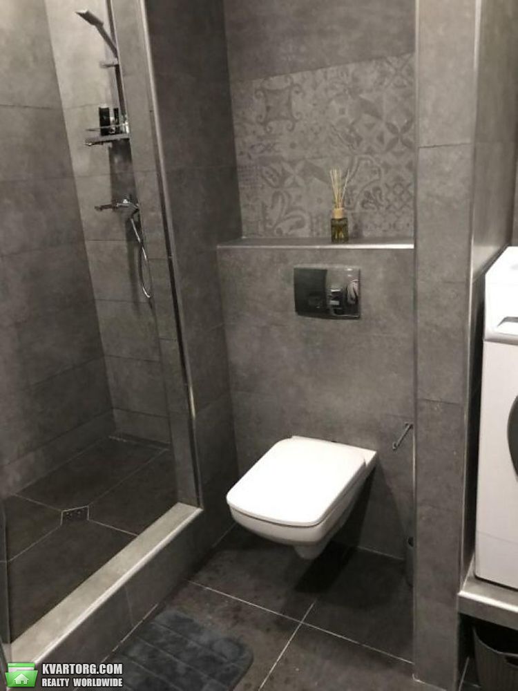 Rent out 3-room apartment. Киев,  Филатова — photo 9
