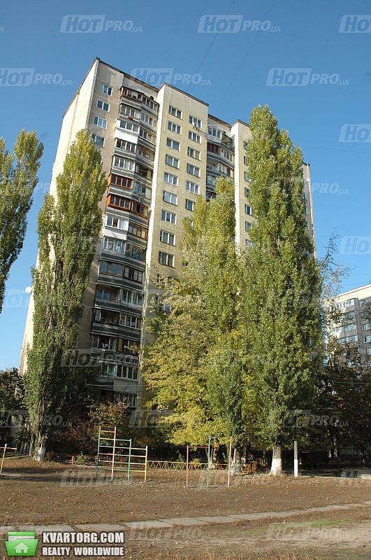 Sell 3-room apartment. Киев,  Свободы пр — photo 1
