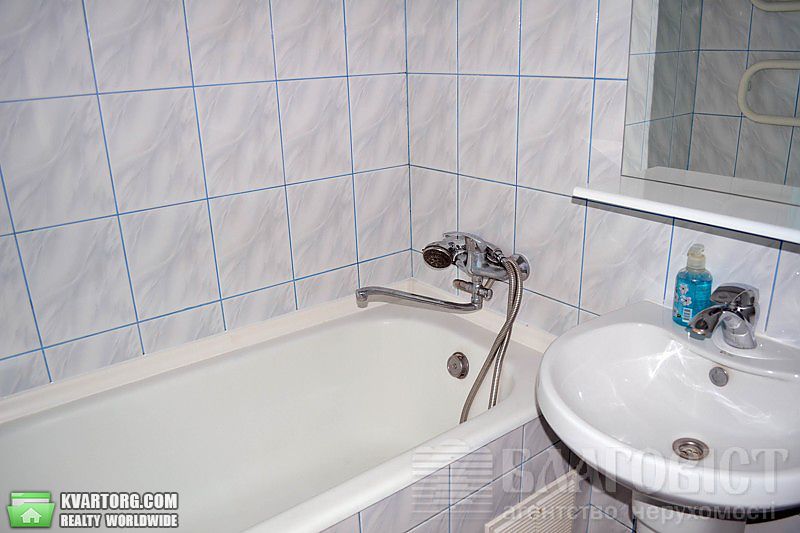 Sell 2-room apartment. Киев,  Набережно-Крещатикская — photo 6