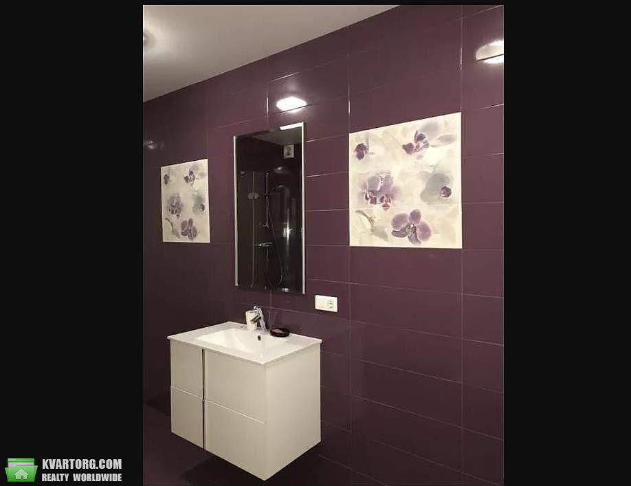 Rent out 2-room apartment. Киев,  Урловская — photo 6