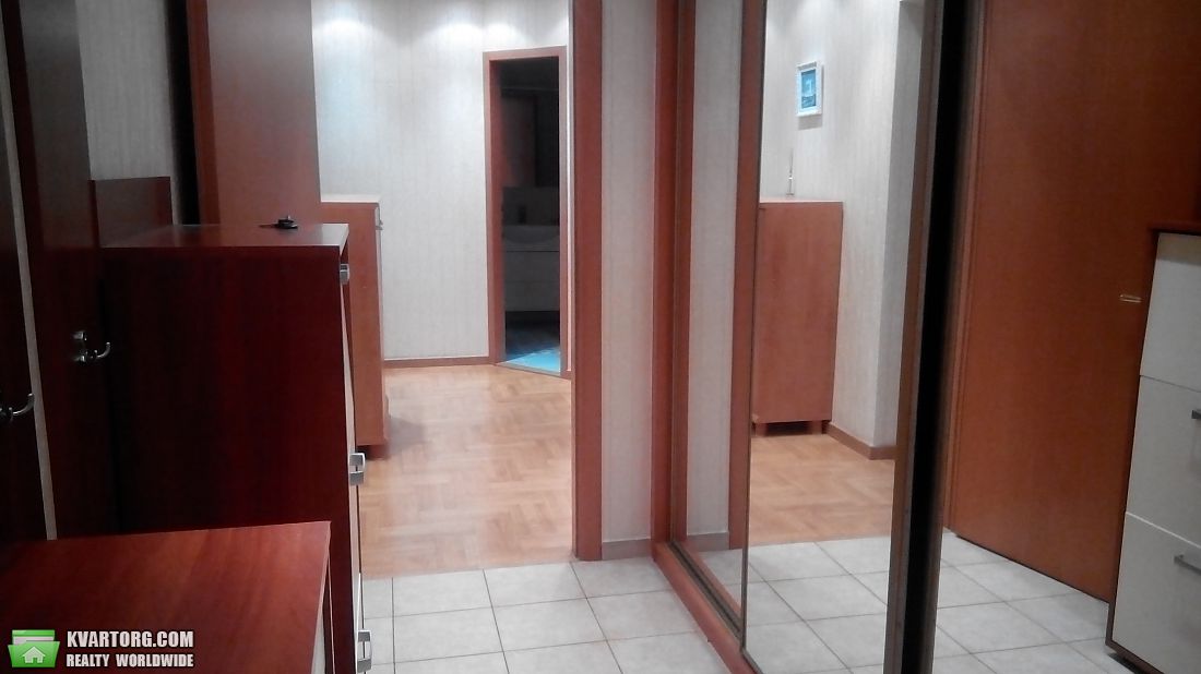 Rent out 2-room apartment. Киев,  Кургановская — photo 9