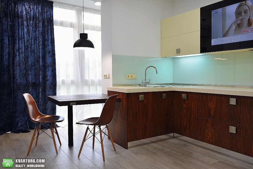 Sell 1-room apartment. Киев,  Радужная — photo 1