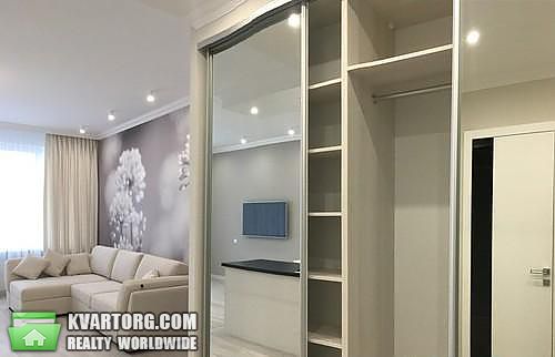 Sell 3-room apartment. Киев,  Щорса — photo 5