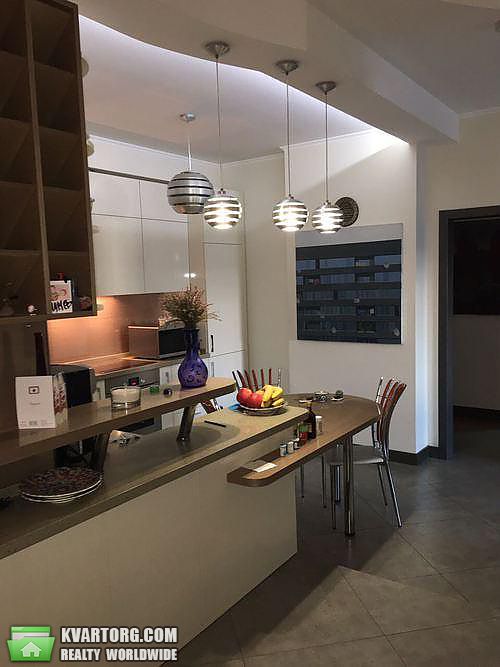 Sell 4-room apartment. Киев,  Драгомирова — photo 1