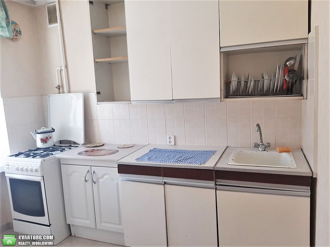 Rent out 1-room apartment. Киев, Теремковская — photo 1