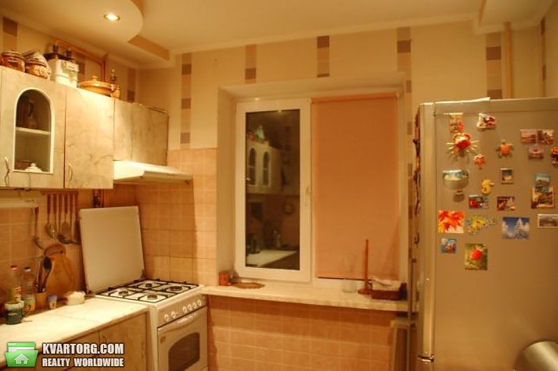 Sell 3-room apartment. Киев,  Героев Днепра — photo 1