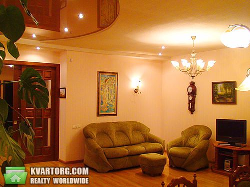 Sell 3-room apartment. Киев, Горького — photo 1