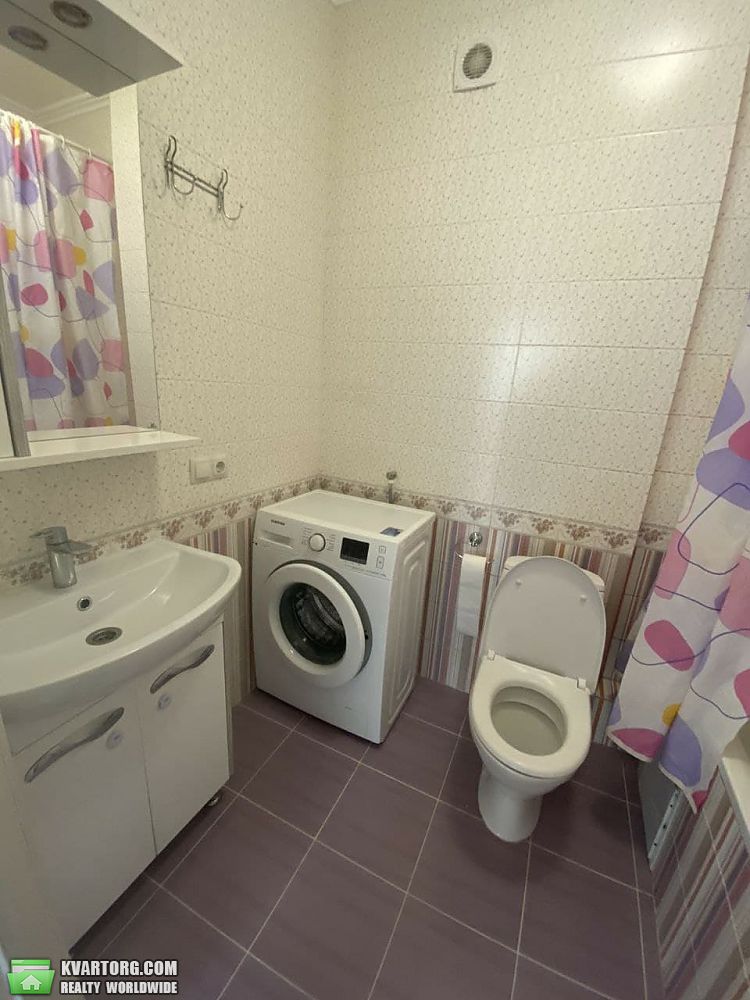 Rent out 1-room apartment. Киев, мира — photo 4