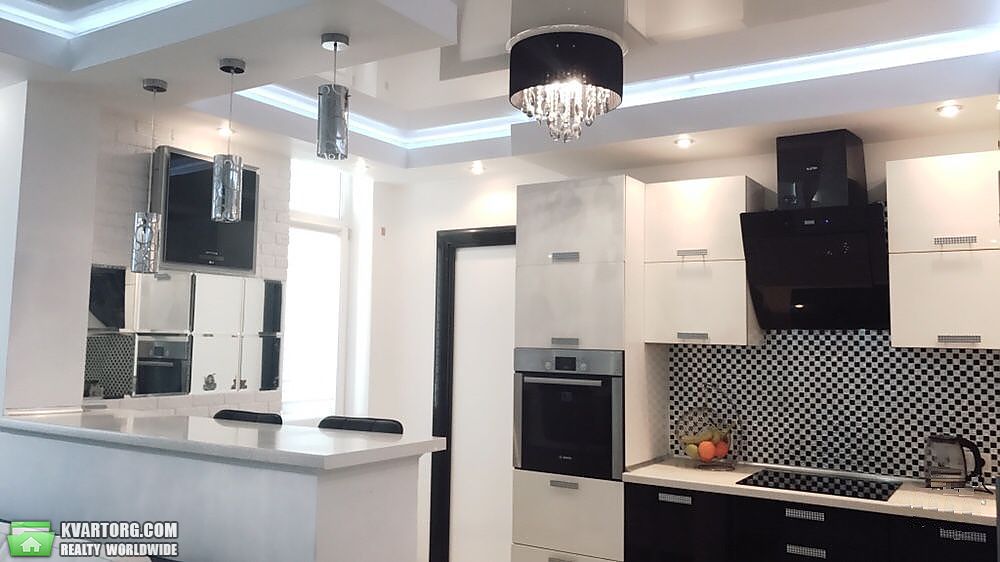 Sell 3-room apartment. Киев,  Урловская — photo 1