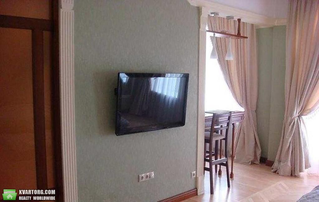 Rent out 1-room apartment. Киев,  Тургеневская — photo 9