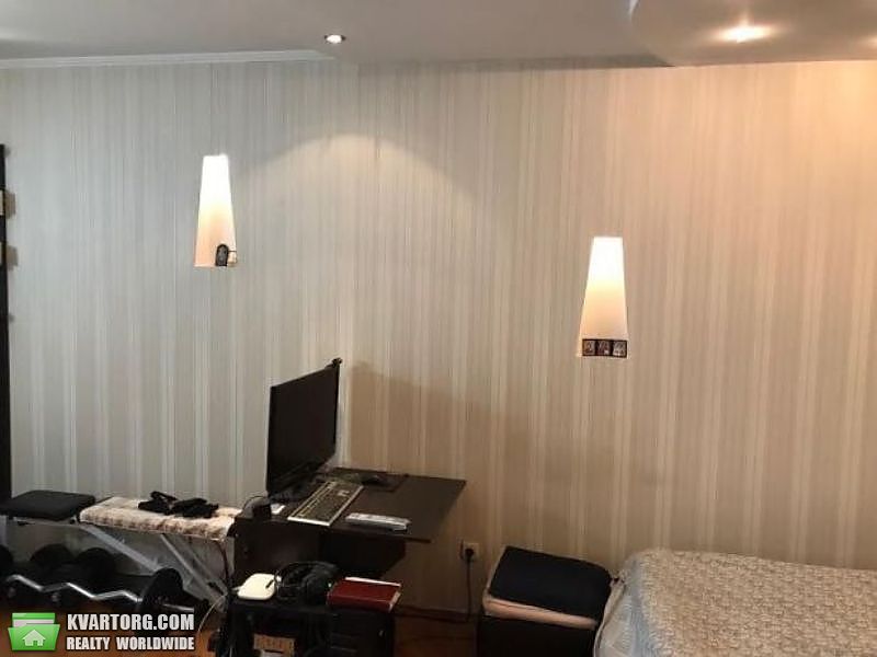 Sell 2-room apartment. Киев,  Приречная — photo 2