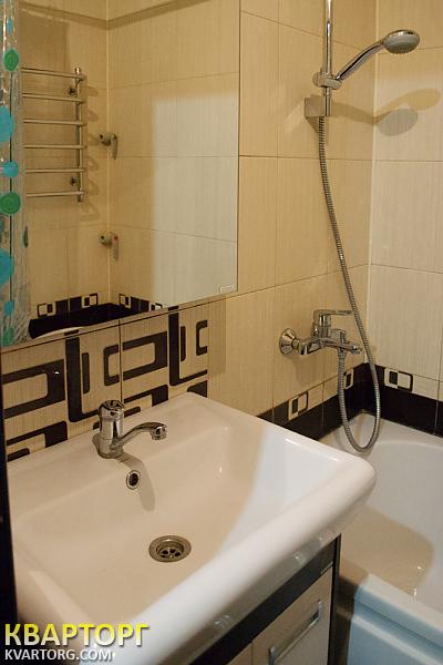 Sell 3-room apartment. Киев,  Пономарева — photo 2