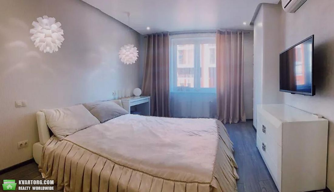 Rent out 3-room apartment. Киев,  Полтавская — photo 7