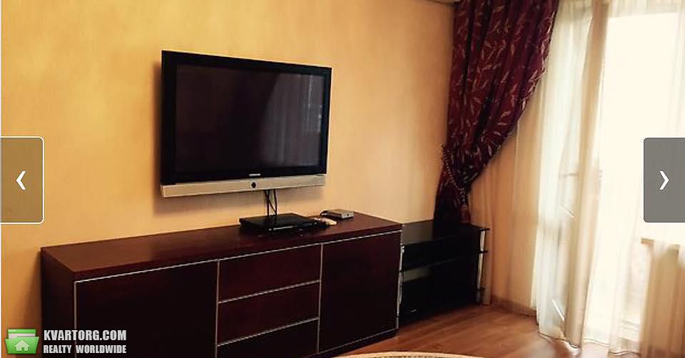 Rent out 3-room apartment. Киев,  Градинская — photo 1
