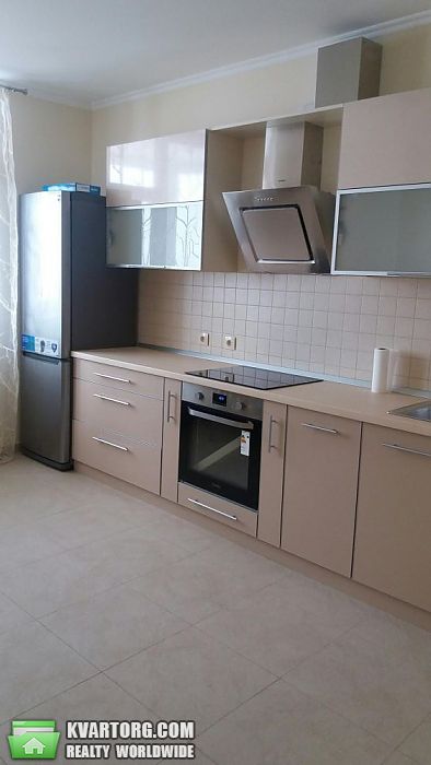 Rent out 2-room apartment. Киев,  Чавдар — photo 1
