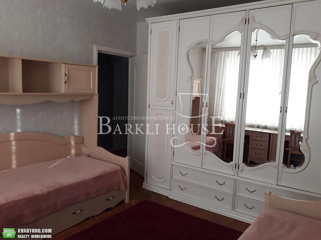 Rent out 3-room apartment. Киев,  Суворова — photo 7