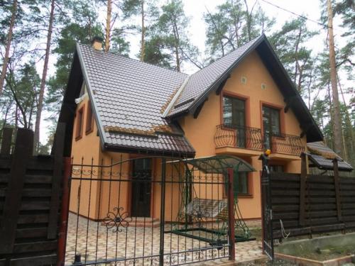 Sell house. Киевская обл., 10 Линия — photo 1