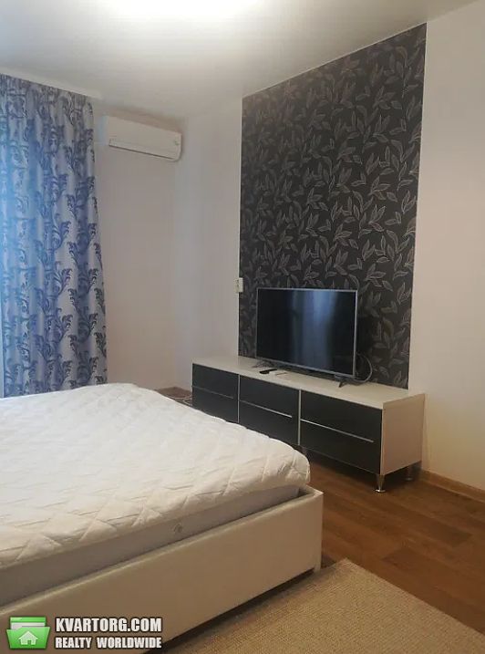 Rent out 1-room apartment. Киев, Драгоманова — photo 1