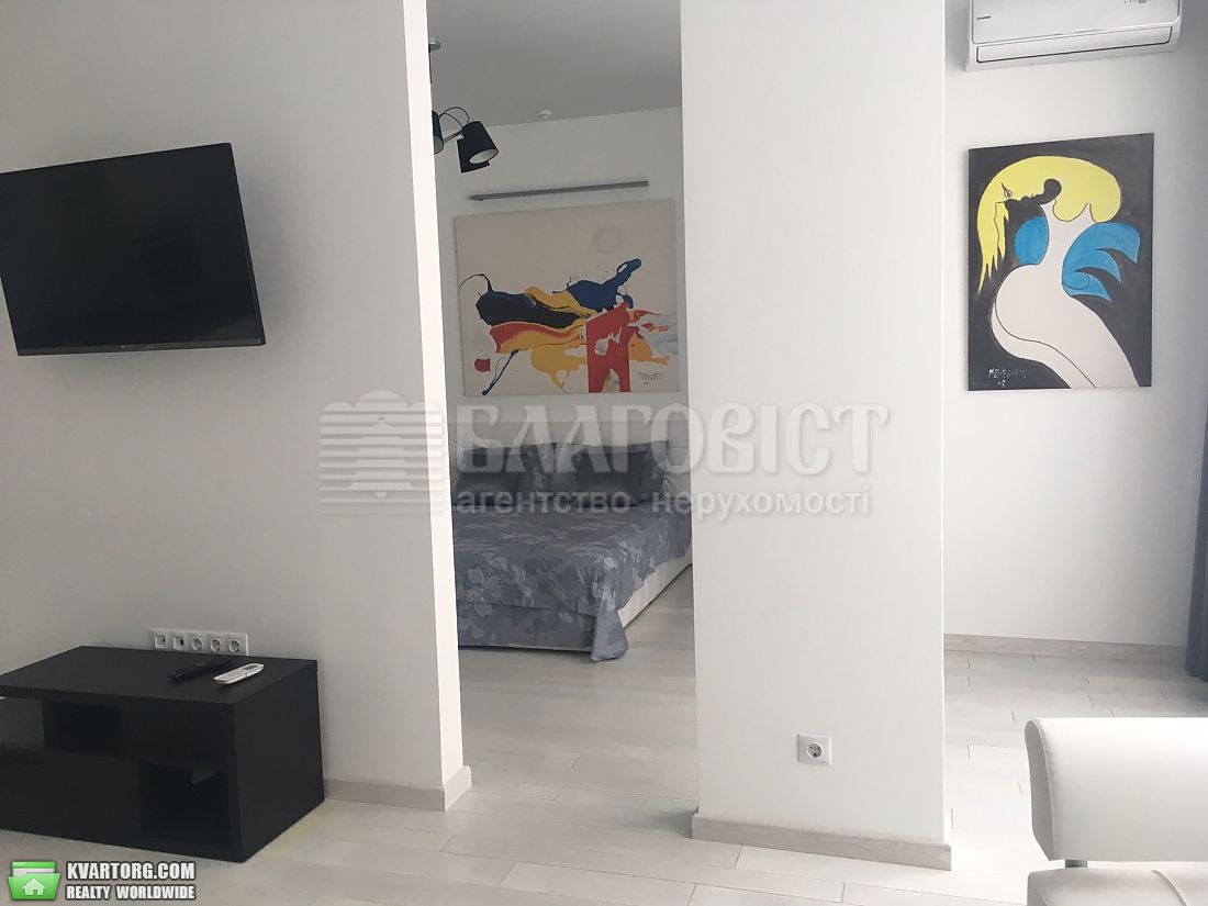 Rent out 2-room apartment. Киев,  Щорса — photo 6