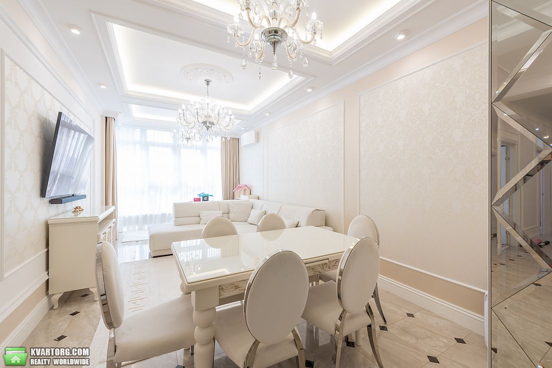 Rent out 4-room apartment. Киев, Драгомирова ул. — photo 9