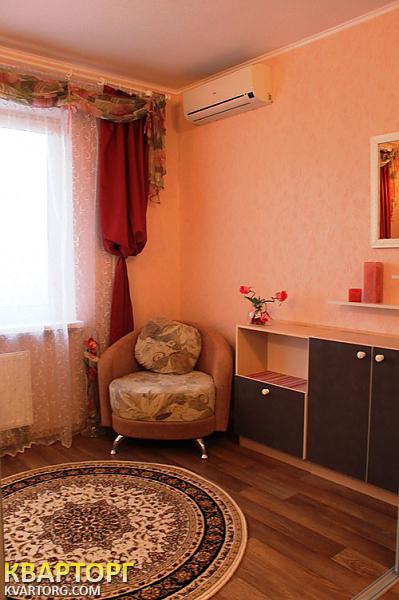 Rent out 2-room apartment. Киев, Милославская — photo 6