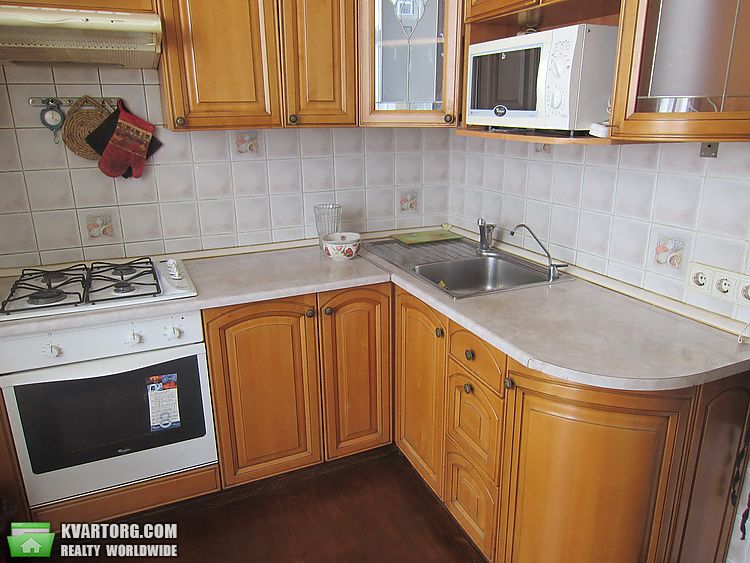Rent out 2-room apartment. Киев,  Мазепы — photo 4
