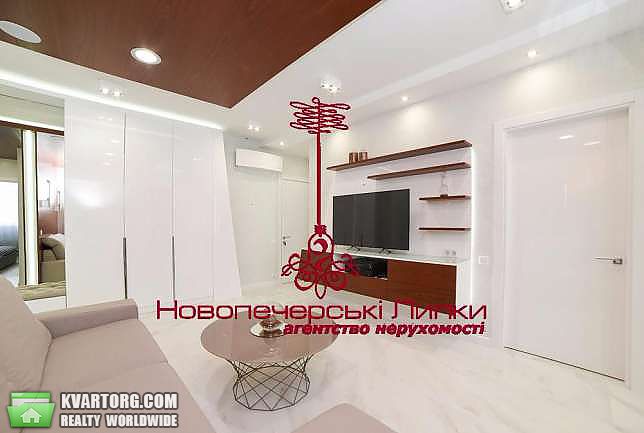 Sell 4-room apartment. Киев,  Драгомирова — photo 5