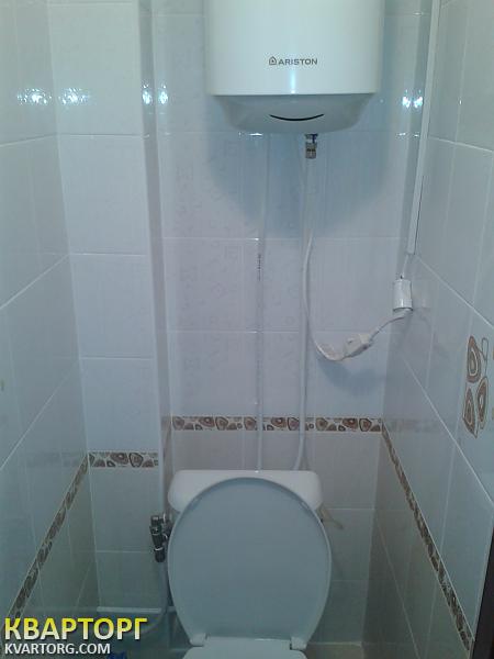 Rent out 2-room apartment. Киев,  Вишни — photo 3
