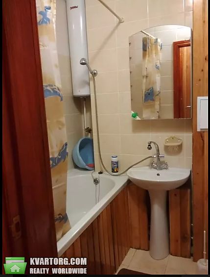 Rent out 1-room apartment. Киев,  Комбинатная — photo 3