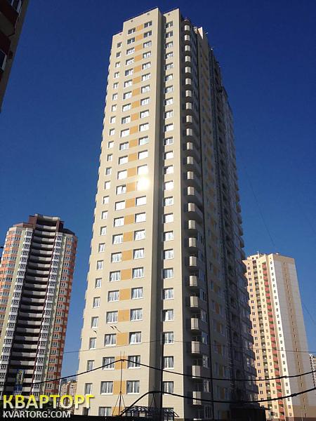 Rent out office. Киев,  Урловская — photo 1