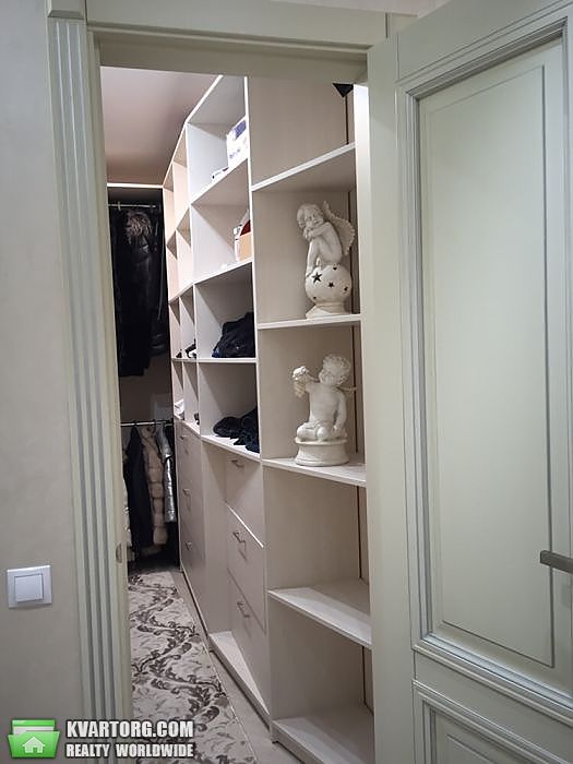 Sell 4-room apartment. Киев,  Драгоманова — photo 7