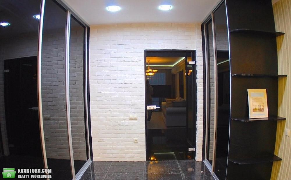 Rent out 2-room apartment. Киев,  Вышгородская — photo 7