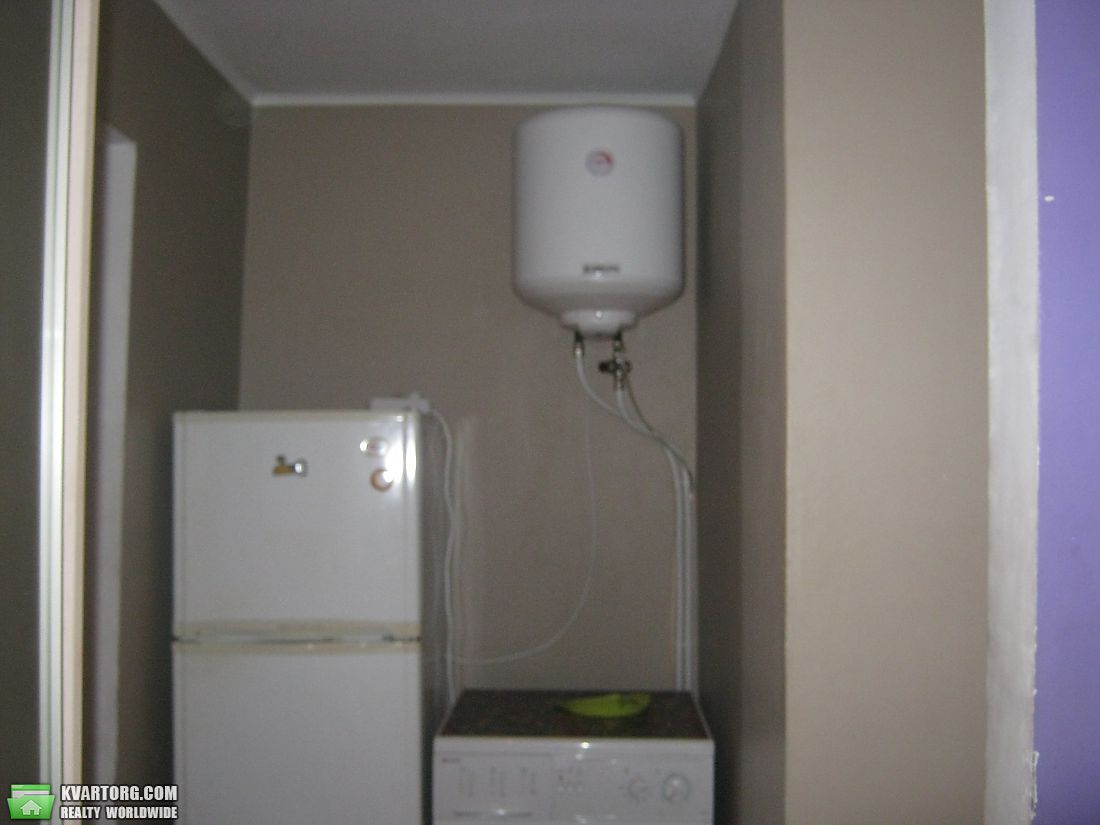 Rent out 1-room apartment. Киев, В.Гетьмана — photo 3