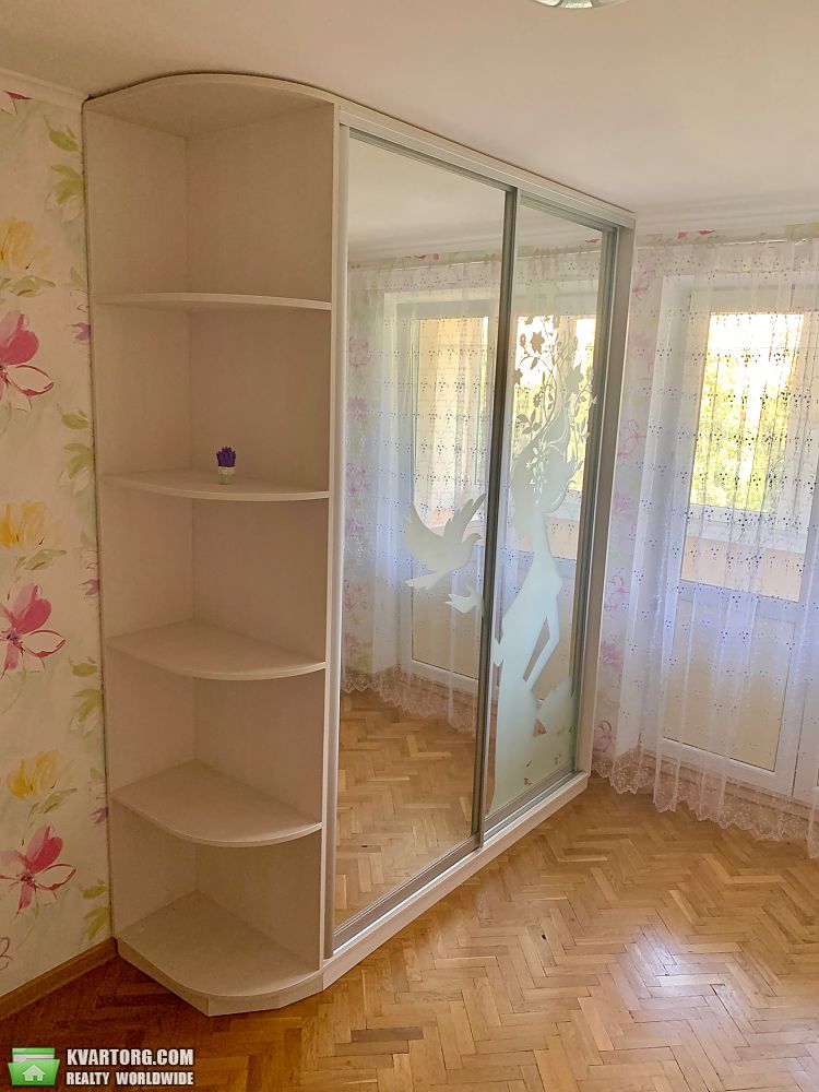 Sell 4-room apartment. Киев,  Доброхотова — photo 1