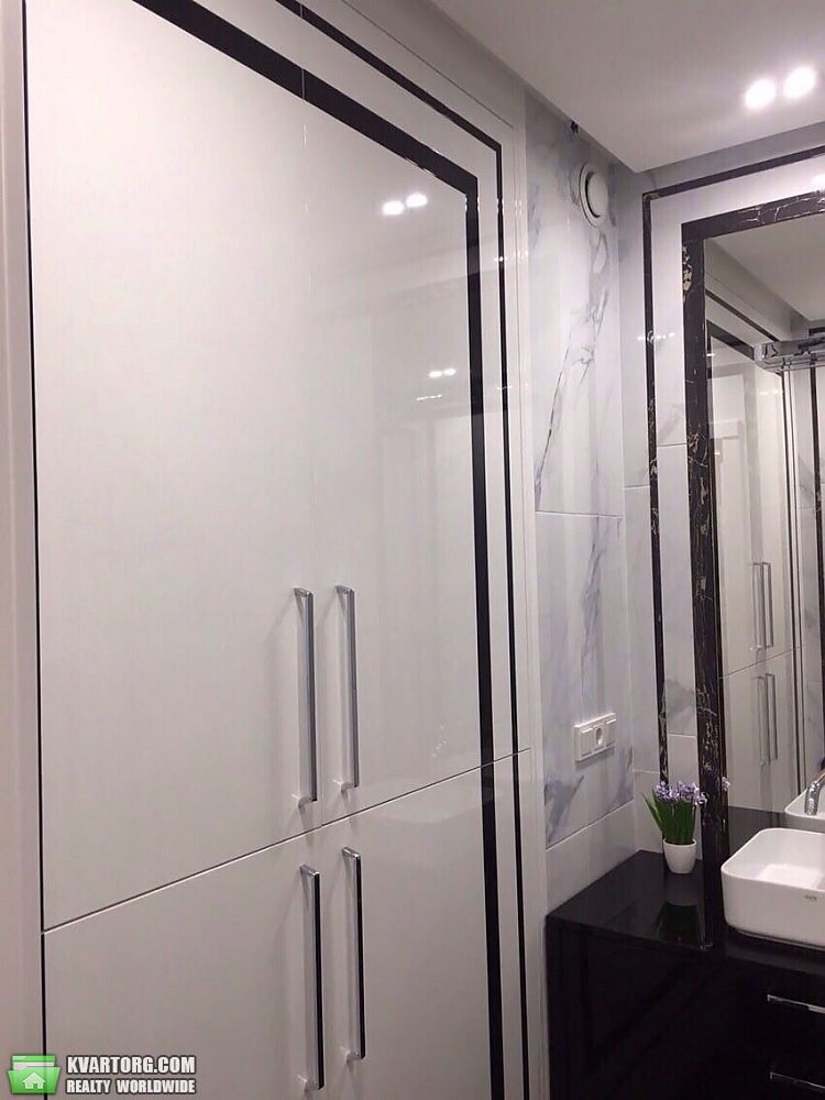 Sell 3-room apartment. Киев, Проспект Голосеевский — photo 2
