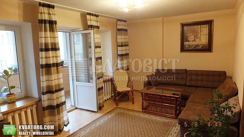 Rent out 2-room apartment. Киев,  Андреевская — photo 1