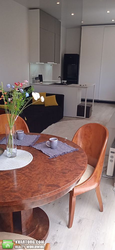 Rent out 1-room apartment. Киев, Залізнична — photo 2