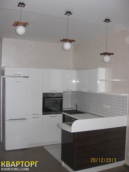 Sell 1-room apartment. Киев,  Урловская — photo 1