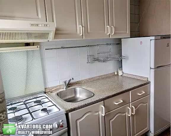 Rent out 1-room apartment. Киев, Проспект Мира — photo 1