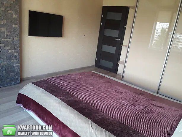 Rent out 1-room apartment. Киев, Богатырская — photo 3