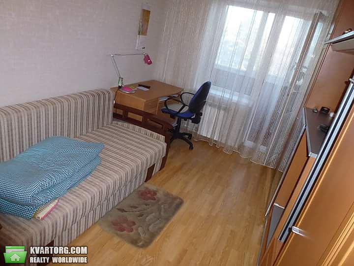 Rent out 2-room apartment. Киев,  Якира — photo 2