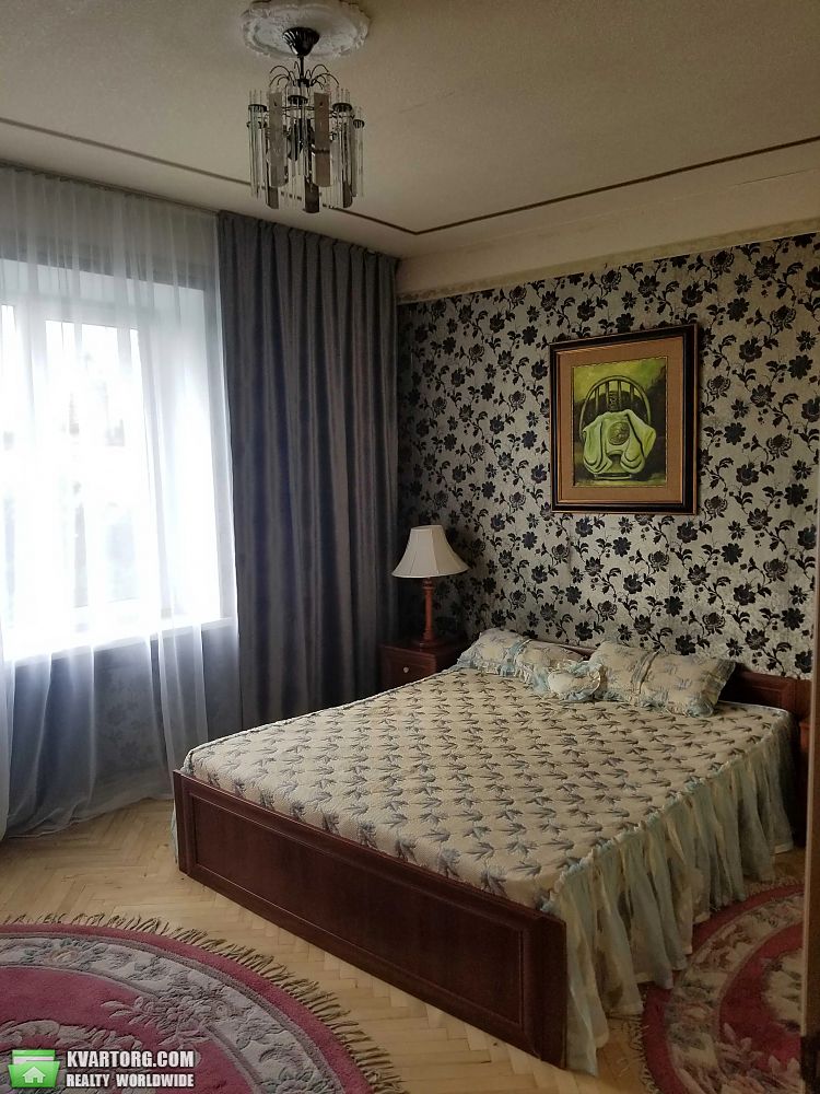 Rent out 3-room apartment. Киев, Алмазова — photo 3