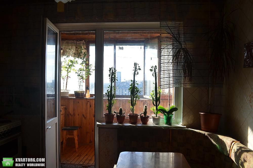 Sell 3-room apartment. Киев,  Порика — photo 1