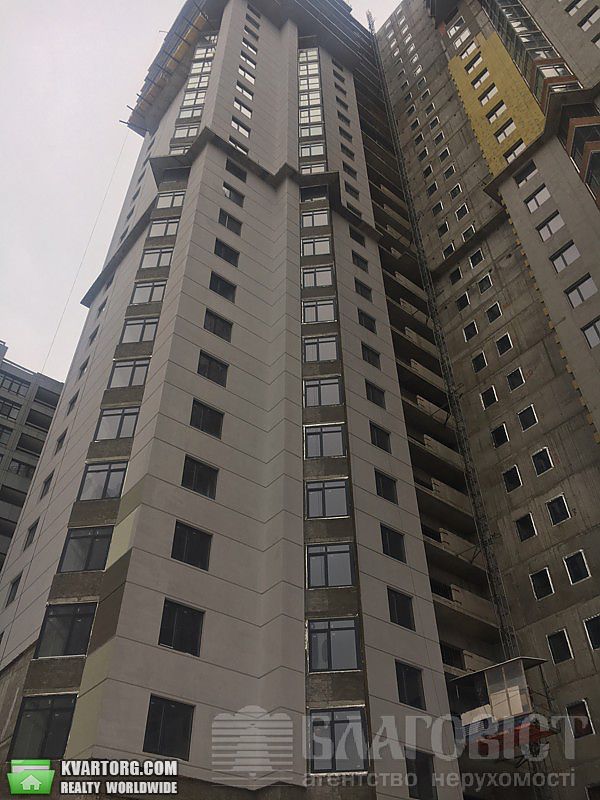 Sell 3-room apartment. Киев,  Драгомирова — photo 2